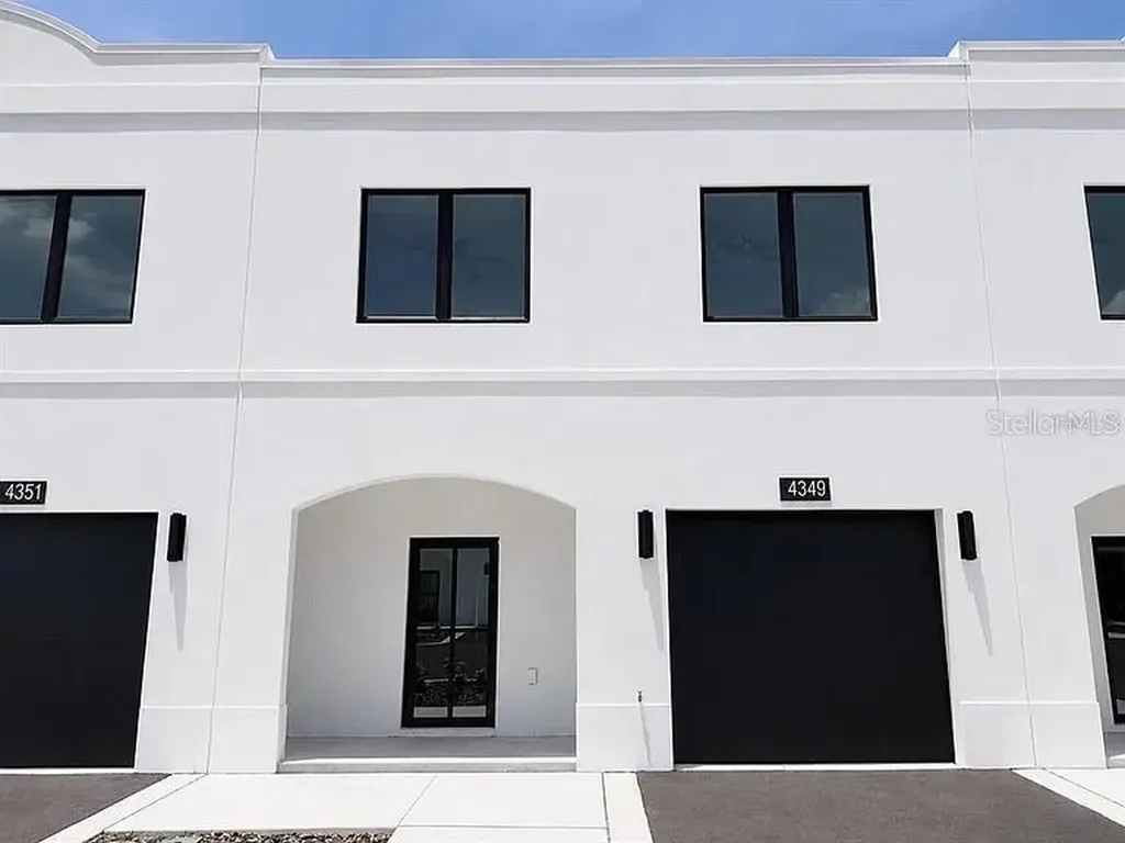 4365 Cambio Gardens Court Tampa FL 33610
