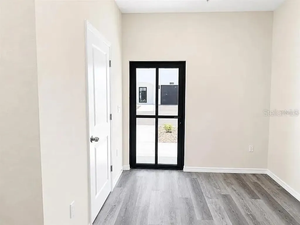 4365 Cambio Gardens Court Tampa FL 33610