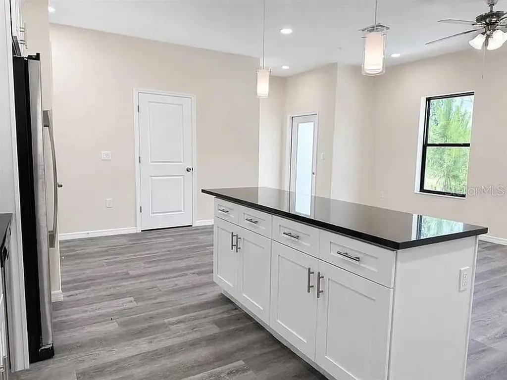 4365 Cambio Gardens Court Tampa FL 33610