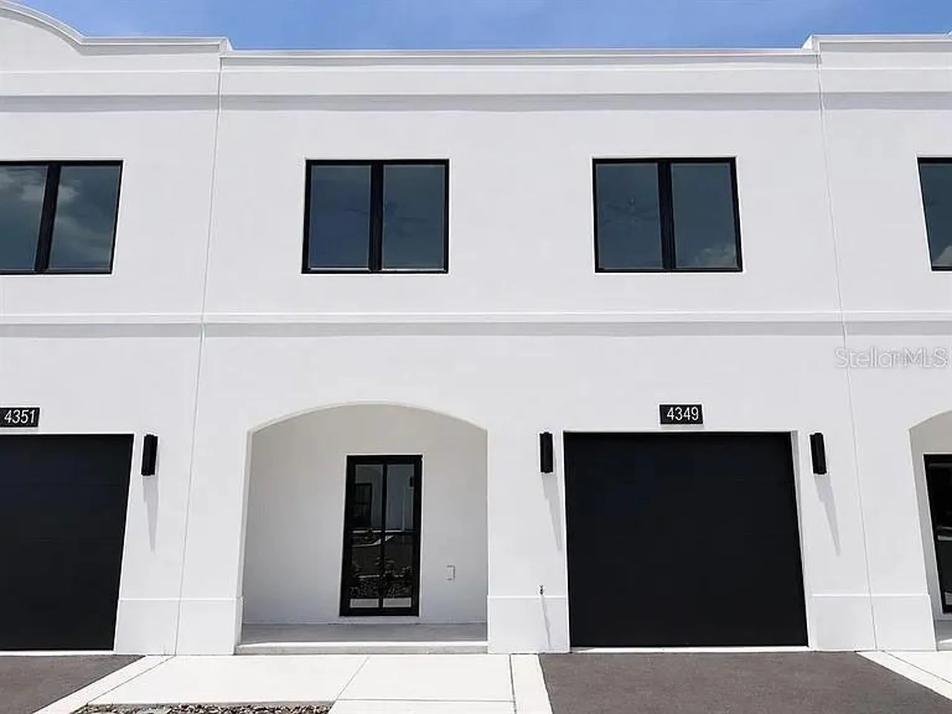 4365 Cambio Gardens Court Tampa FL 33610