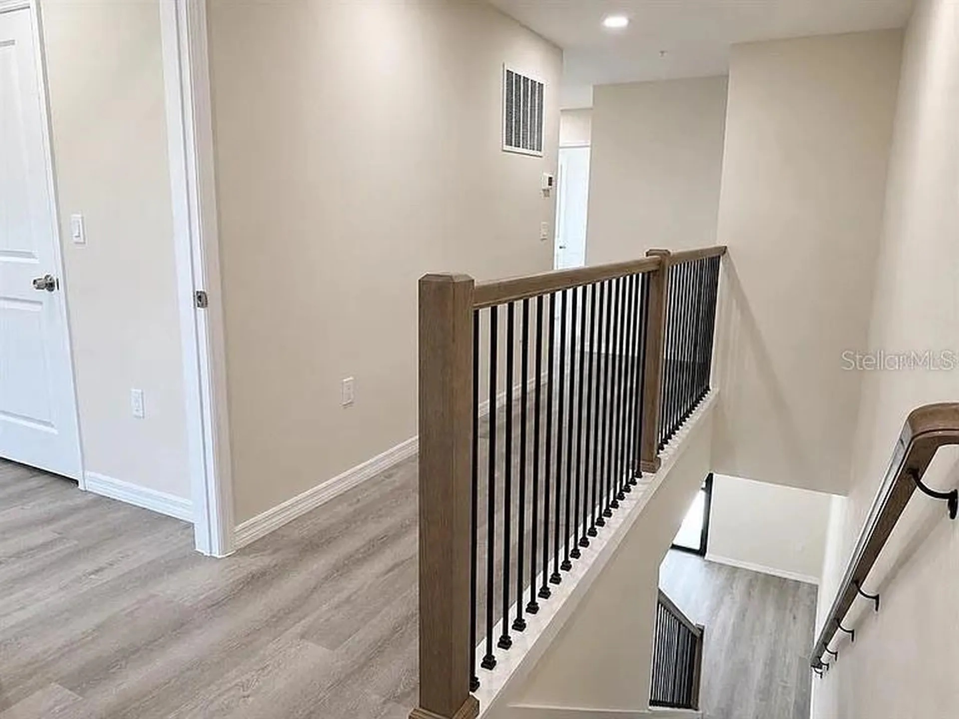 4365 Cambio Gardens Court Tampa FL 33610