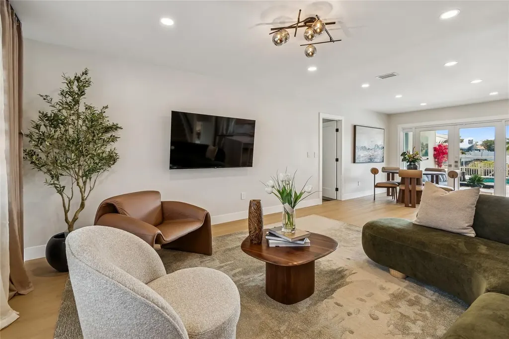 8722 Hickorywood Lane Tampa FL 33615