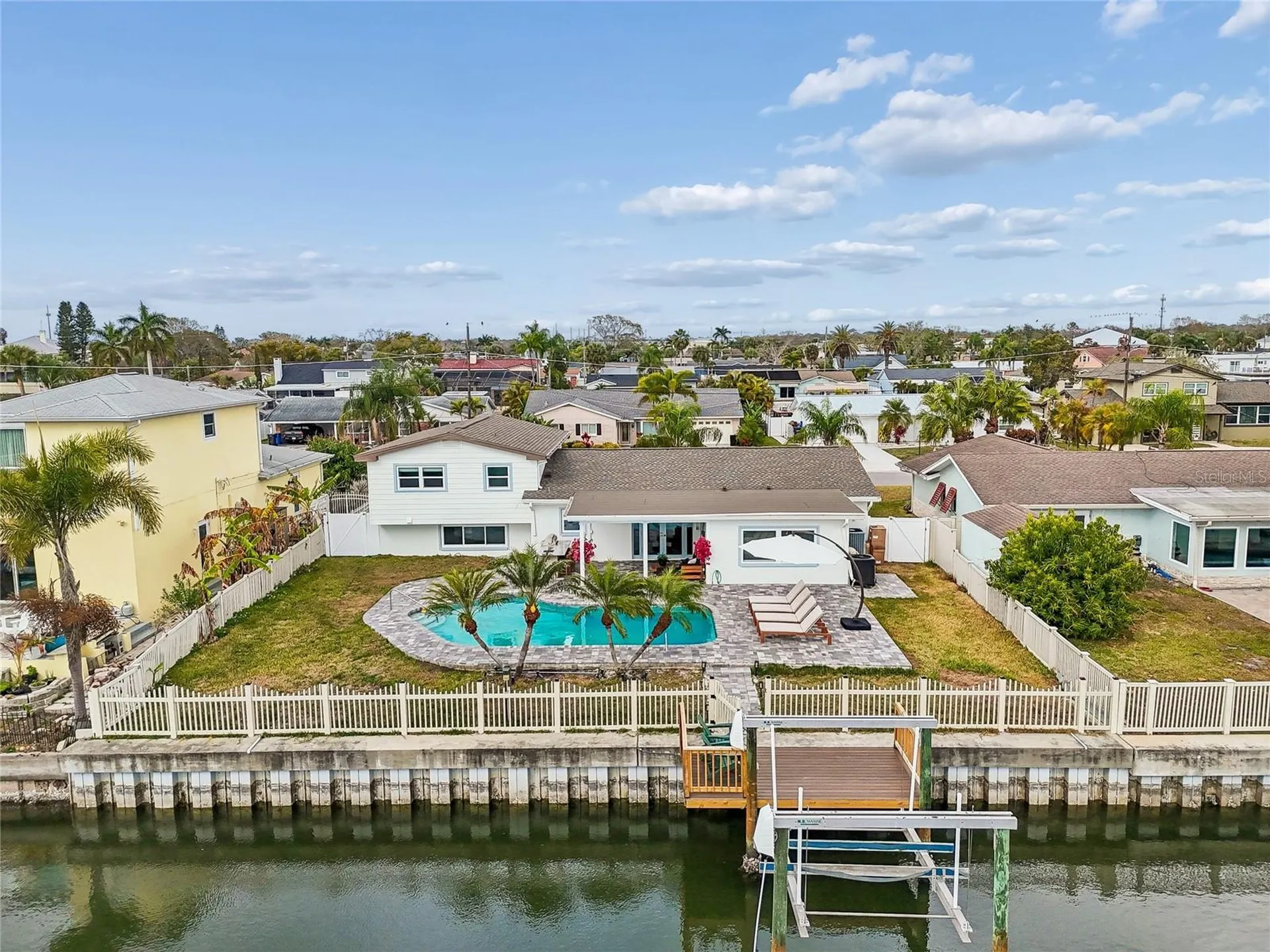 8722 Hickorywood Lane Tampa FL 33615