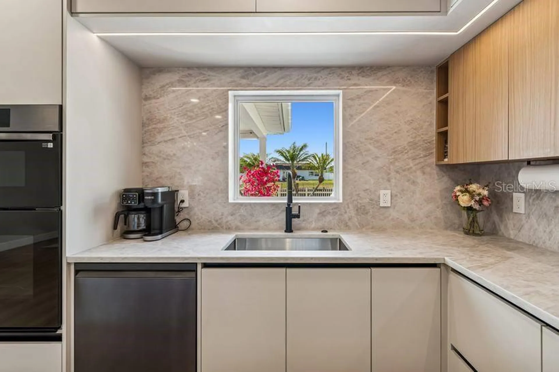 8722 Hickorywood Lane Tampa FL 33615