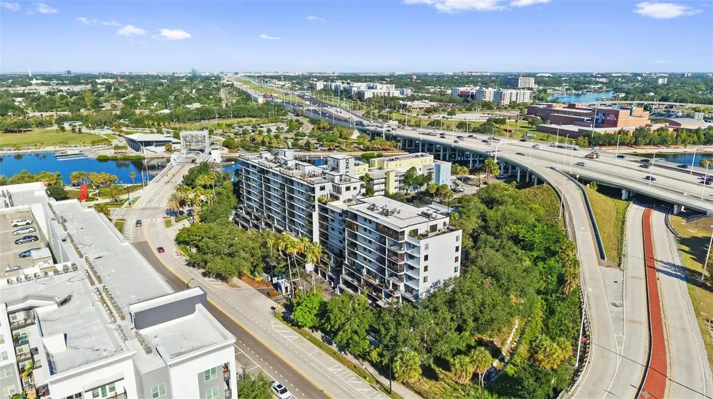 201 W Laurel Street Tampa FL 33602