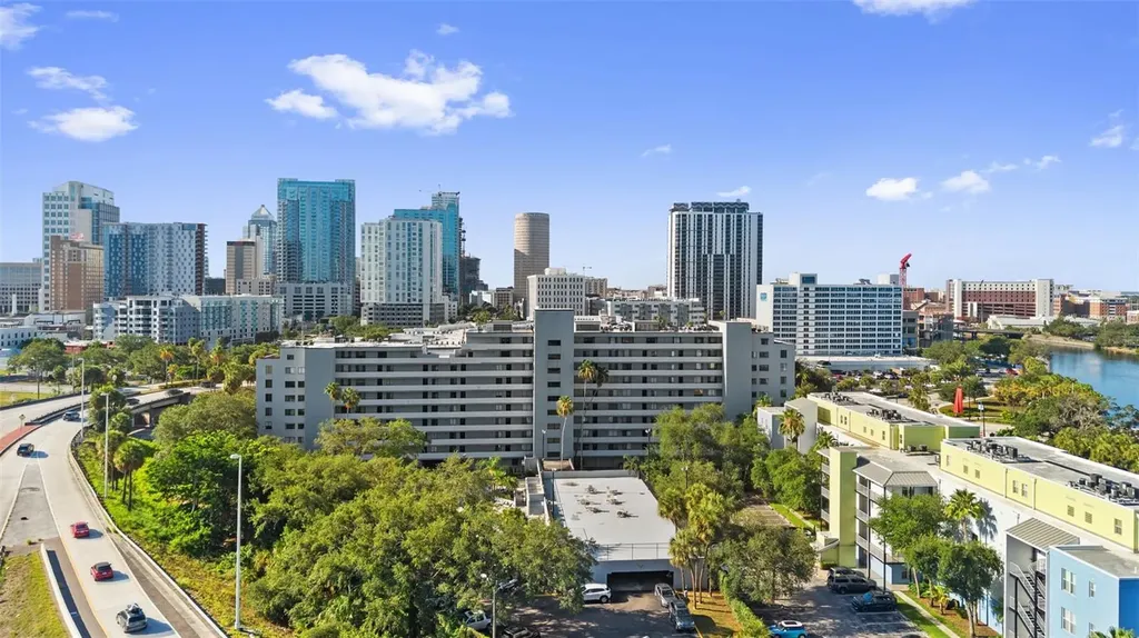 201 W Laurel Street Tampa FL 33602