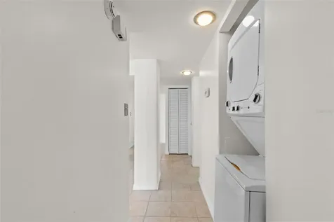 201 W Laurel Street Tampa FL 33602