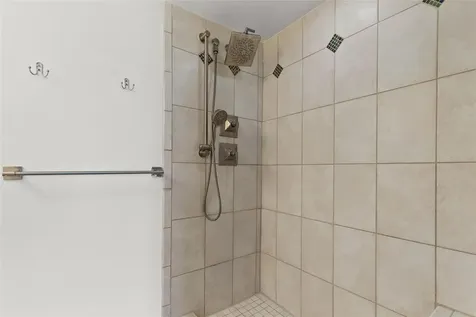 201 W Laurel Street Tampa FL 33602