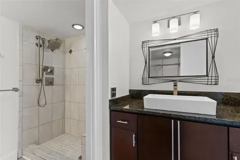 201 W Laurel Street Tampa FL 33602