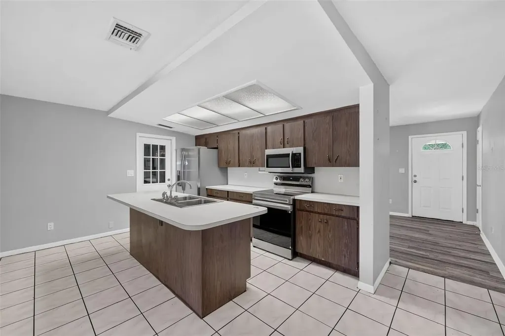 10760 62nd Avenue Seminole FL 33772