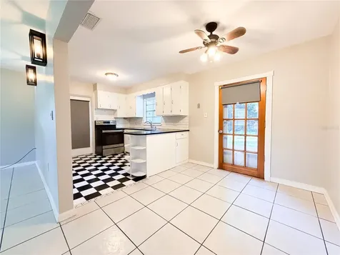 450 E Warren Avenue Longwood FL 32750