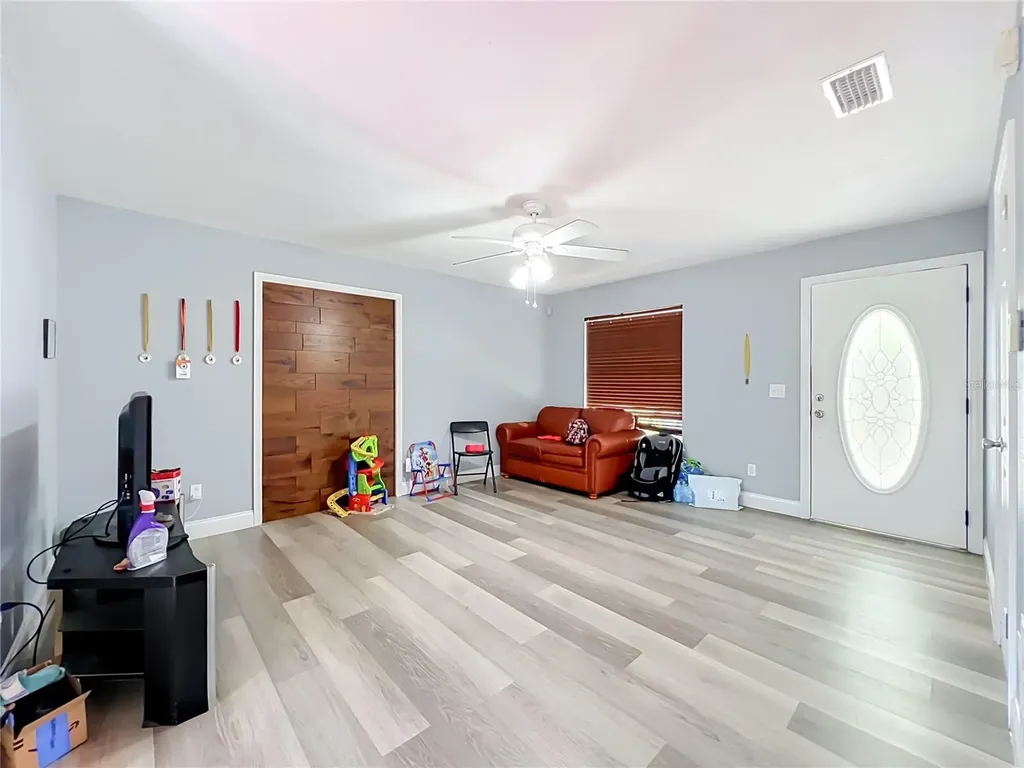 5855 Hutton Drive Orlando FL 32808