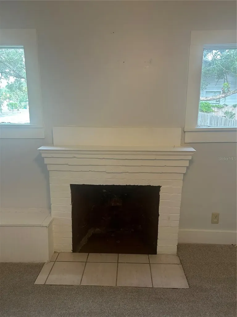 551 E 9th Avenue Mount Dora FL 32757