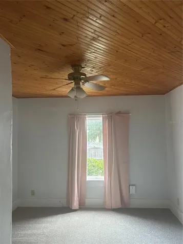 551 E 9th Avenue Mount Dora FL 32757