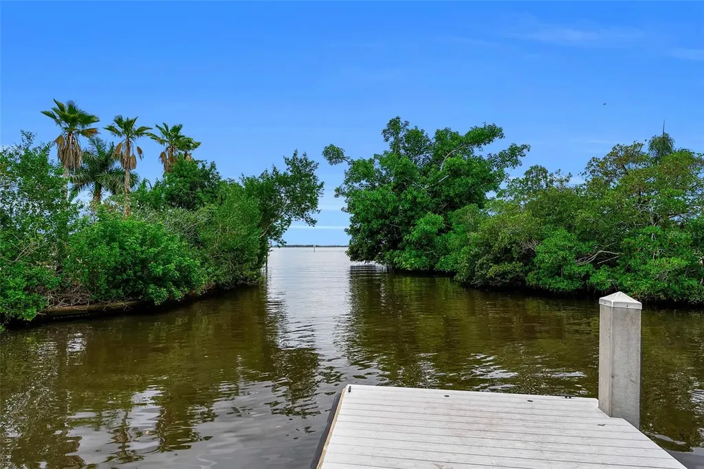 332 Shore Drive Ellenton FL 34222