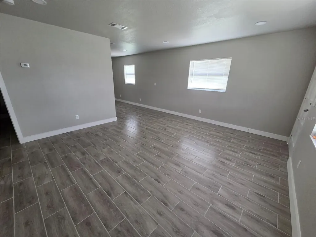 38300 Henry Drive Zephyrhills FL 33542