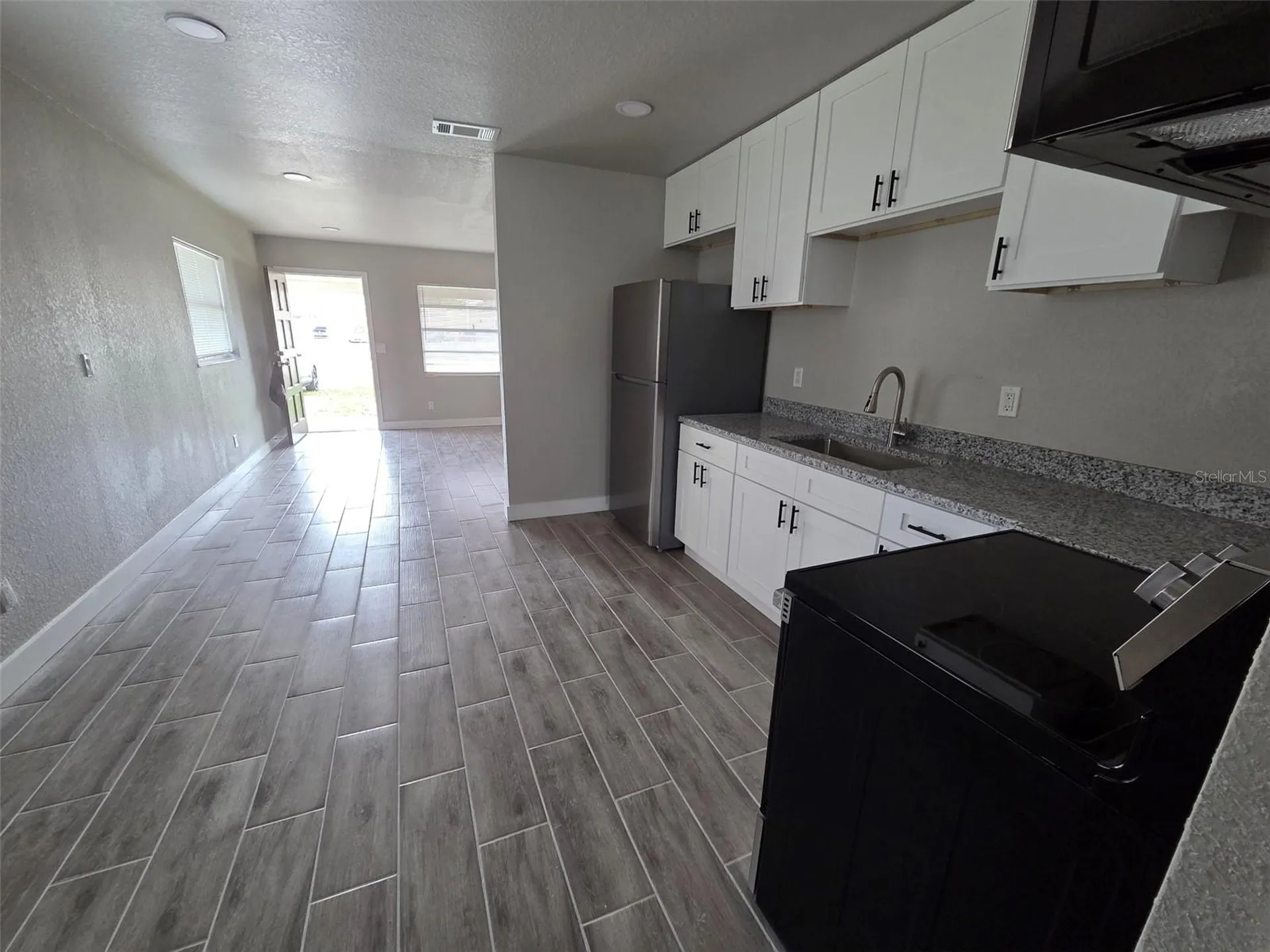 38300 Henry Drive Zephyrhills FL 33542