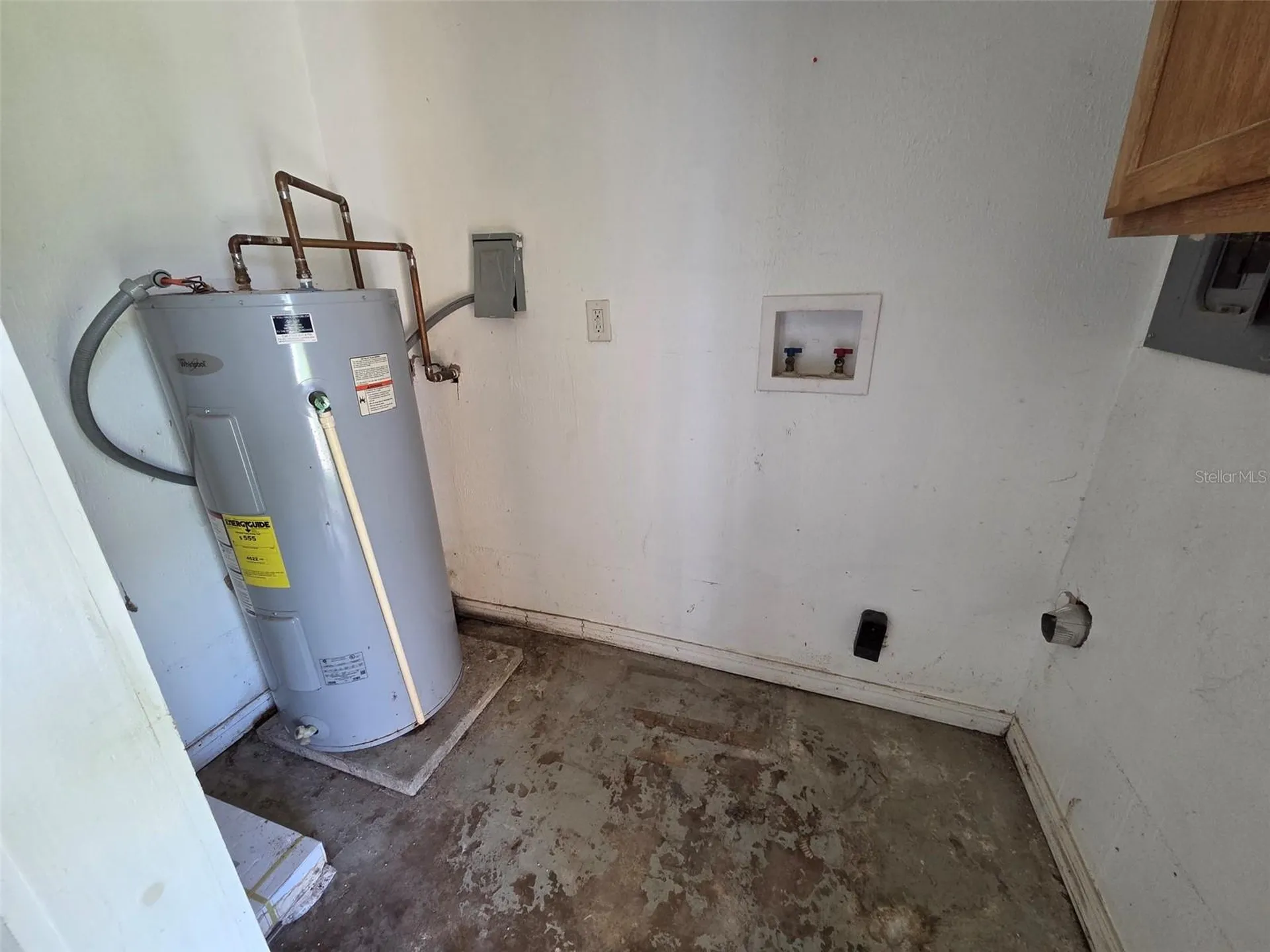 38300 Henry Drive Zephyrhills FL 33542