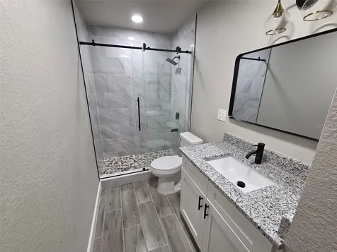 38300 Henry Drive Zephyrhills FL 33542