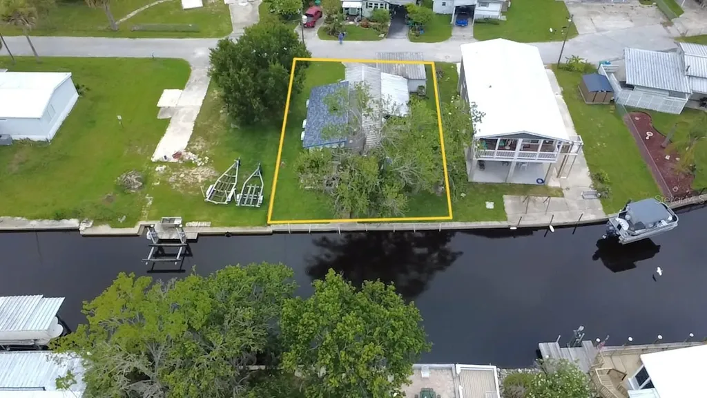 10270 W Grotto Court Homosassa FL 34448