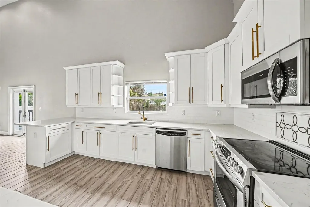 2619 W St Conrad Tampa FL 33607