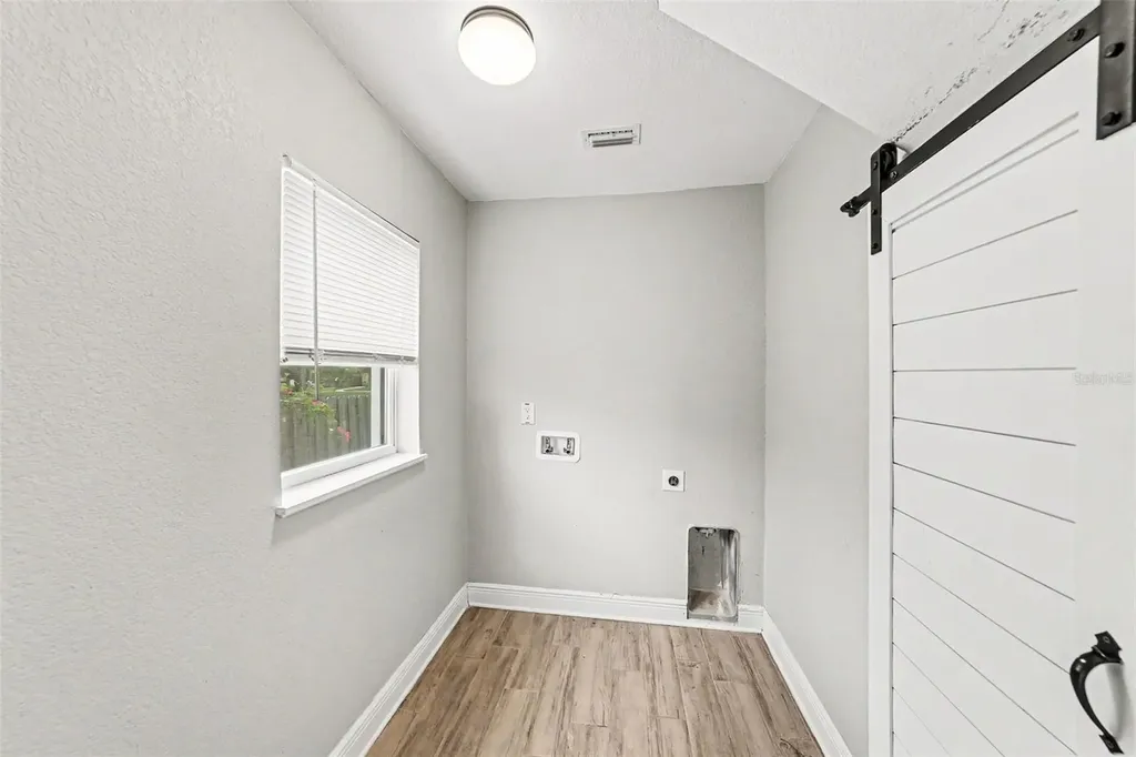 2619 W St Conrad Tampa FL 33607