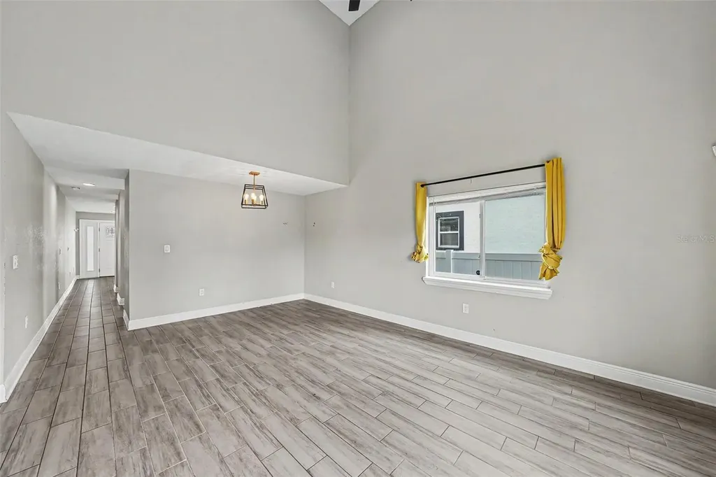 2619 W St Conrad Tampa FL 33607