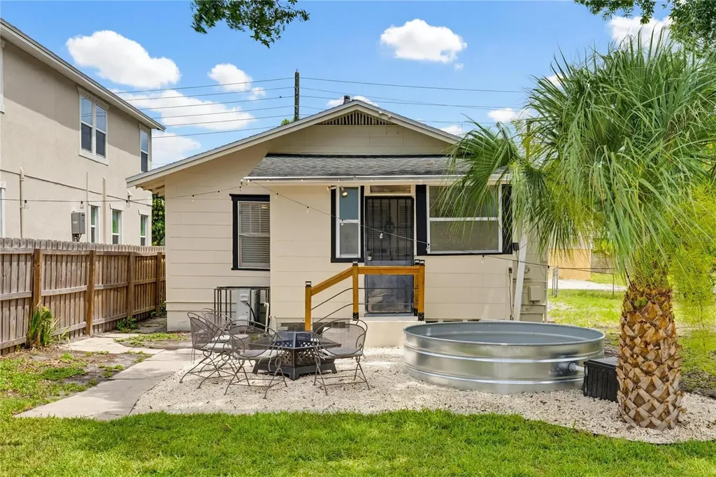 2418 2nd Avenue S St Petersburg FL 33712
