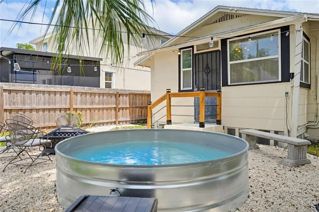 2418 2nd Avenue S St Petersburg FL 33712