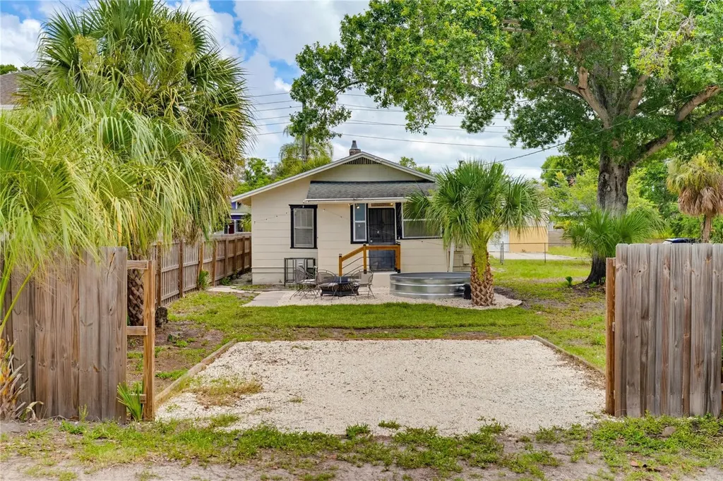 2418 2nd Avenue S St Petersburg FL 33712