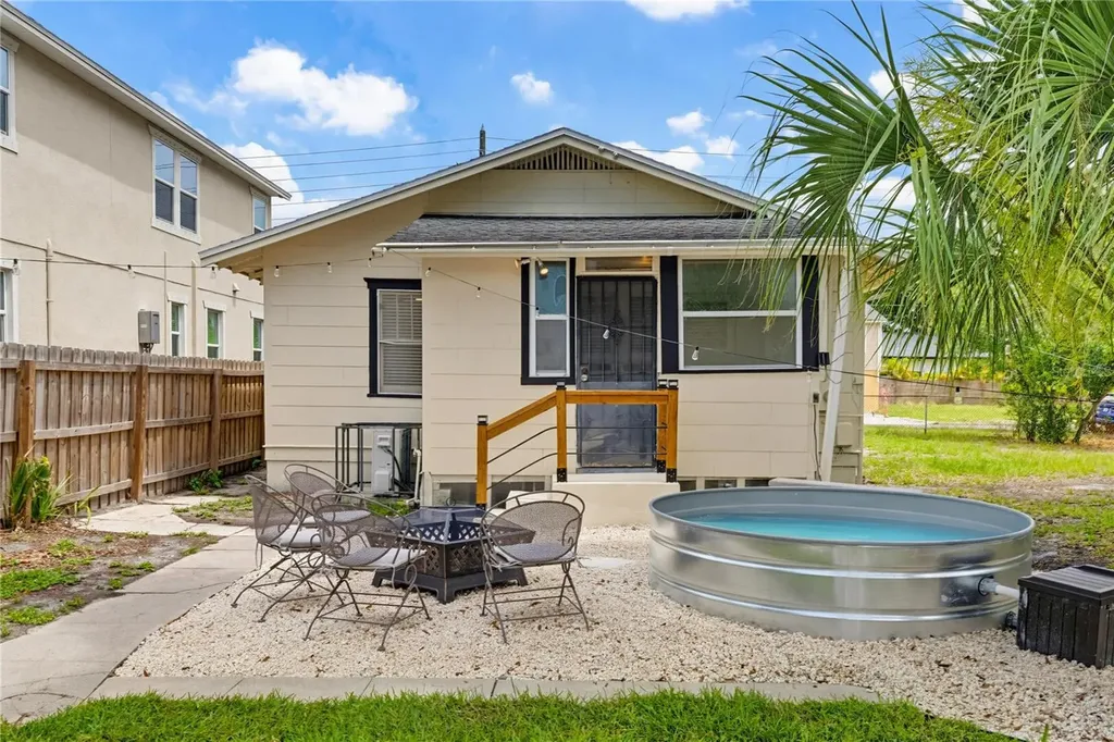 2418 2nd Avenue S St Petersburg FL 33712