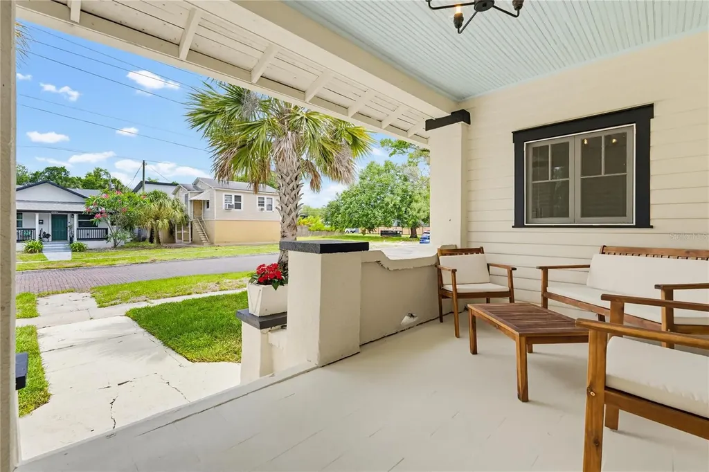 2418 2nd Avenue S St Petersburg FL 33712