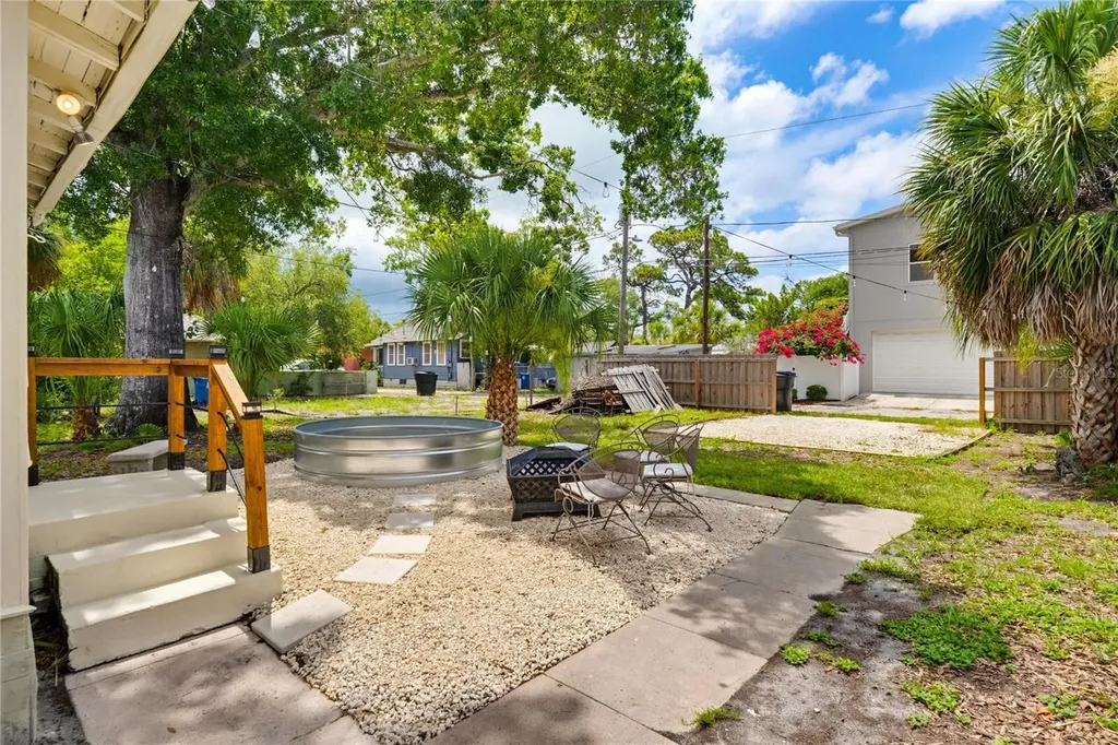 2418 2nd Avenue S St Petersburg FL 33712