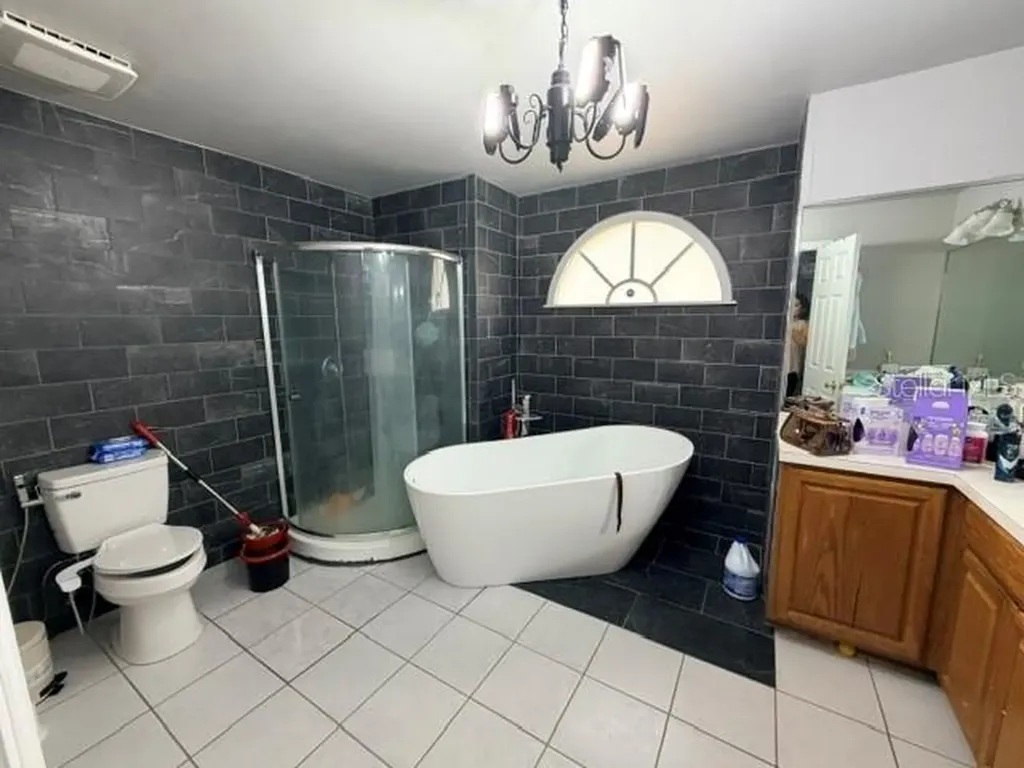 1677 Sackett Circle Orlando FL 32818