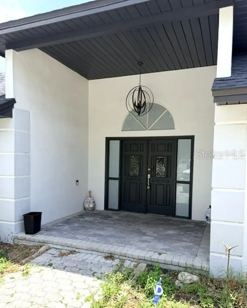 1677 Sackett Circle Orlando FL 32818
