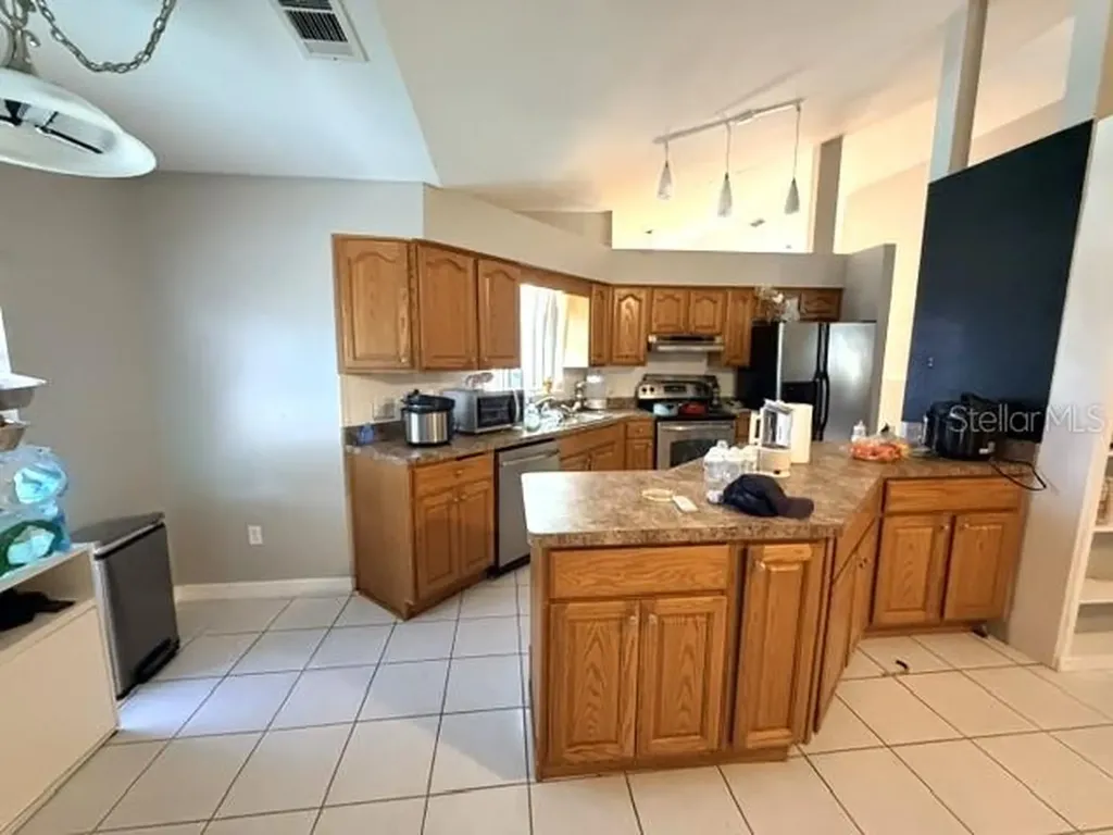 1677 Sackett Circle Orlando FL 32818
