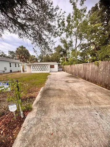 209 W Emily Street Tampa FL 33603