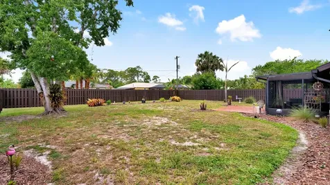 1080 Hammacher Avenue SW Palm Bay FL 32908