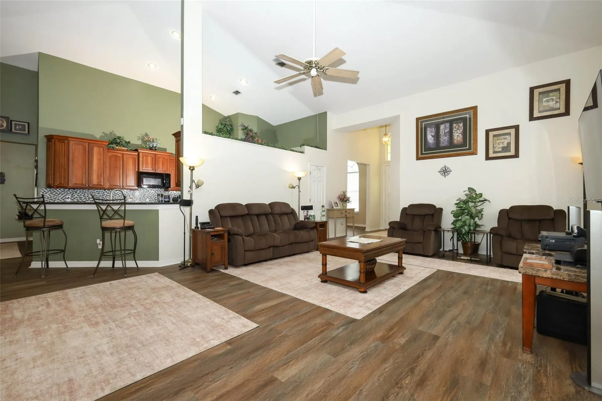 877 Kensington Gardens Court Oviedo FL 32765