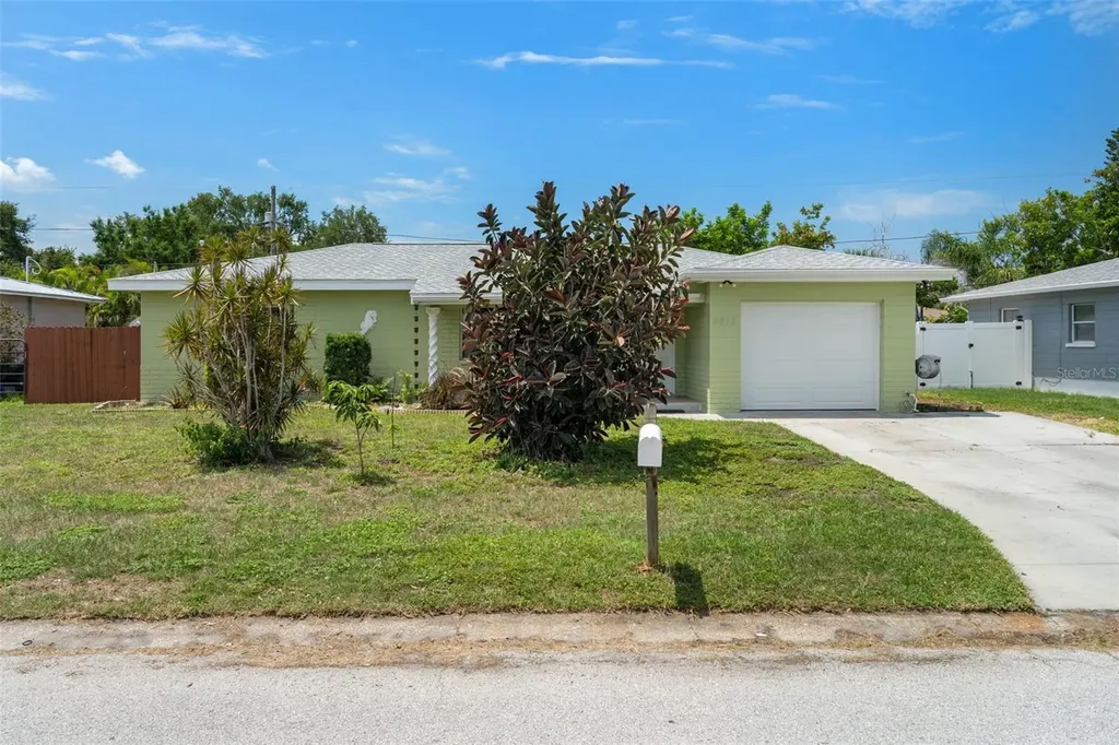 9812 51st Avenue N St Petersburg FL 33708