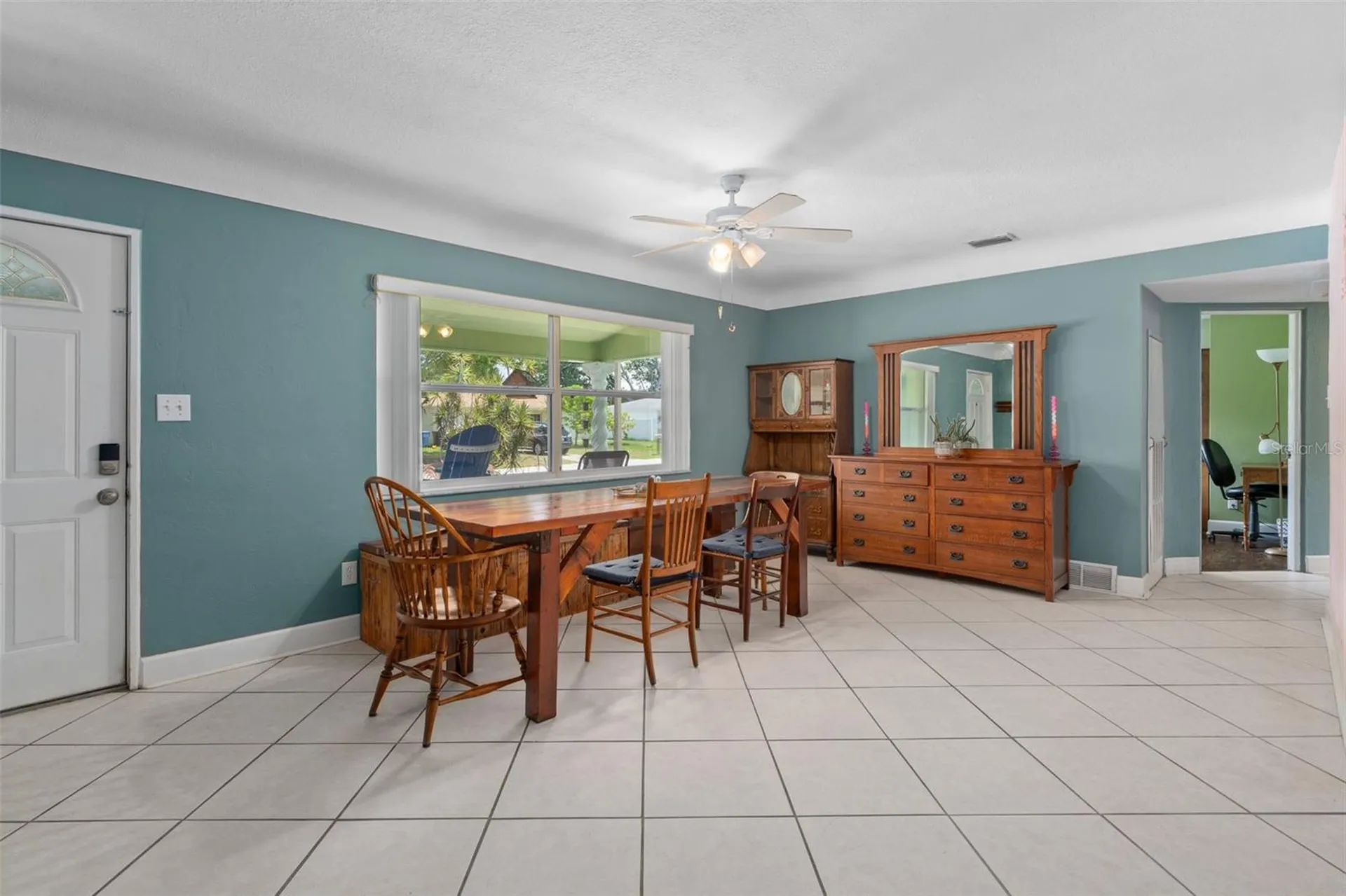 9812 51st Avenue N St Petersburg FL 33708