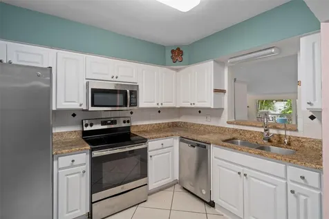 9812 51st Avenue N St Petersburg FL 33708