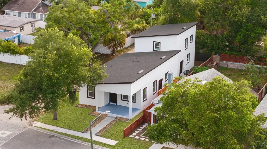 1421 35th Street S St Petersburg FL 33711