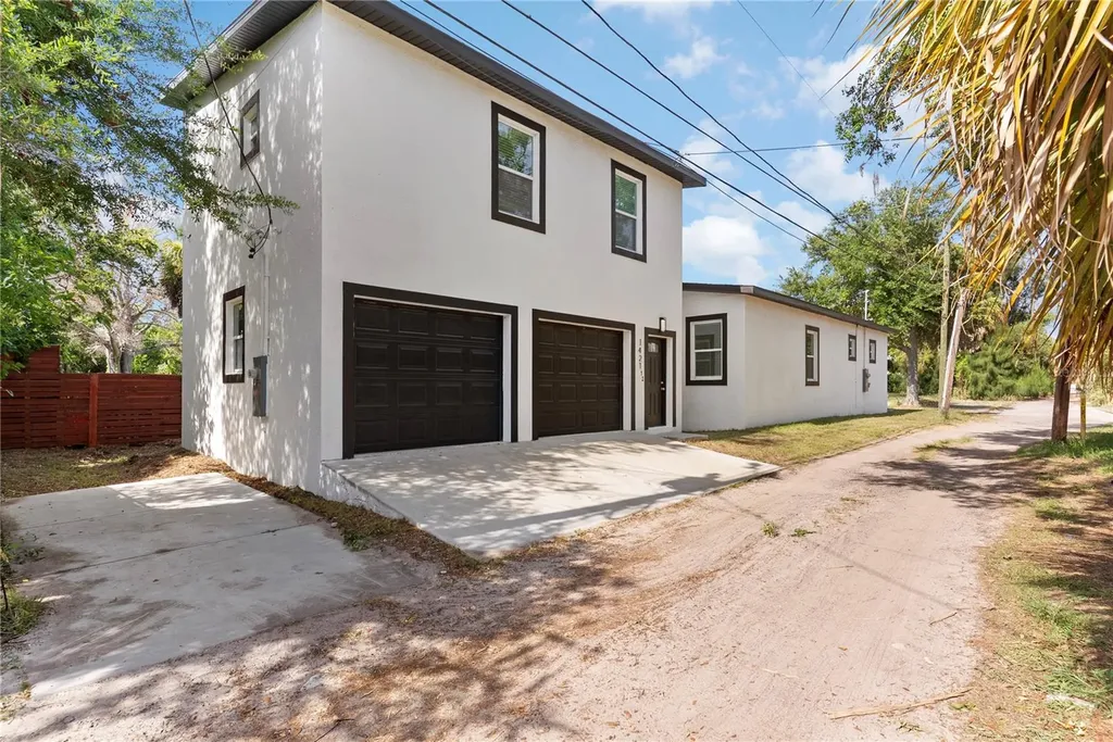 1421 35th Street S St Petersburg FL 33711