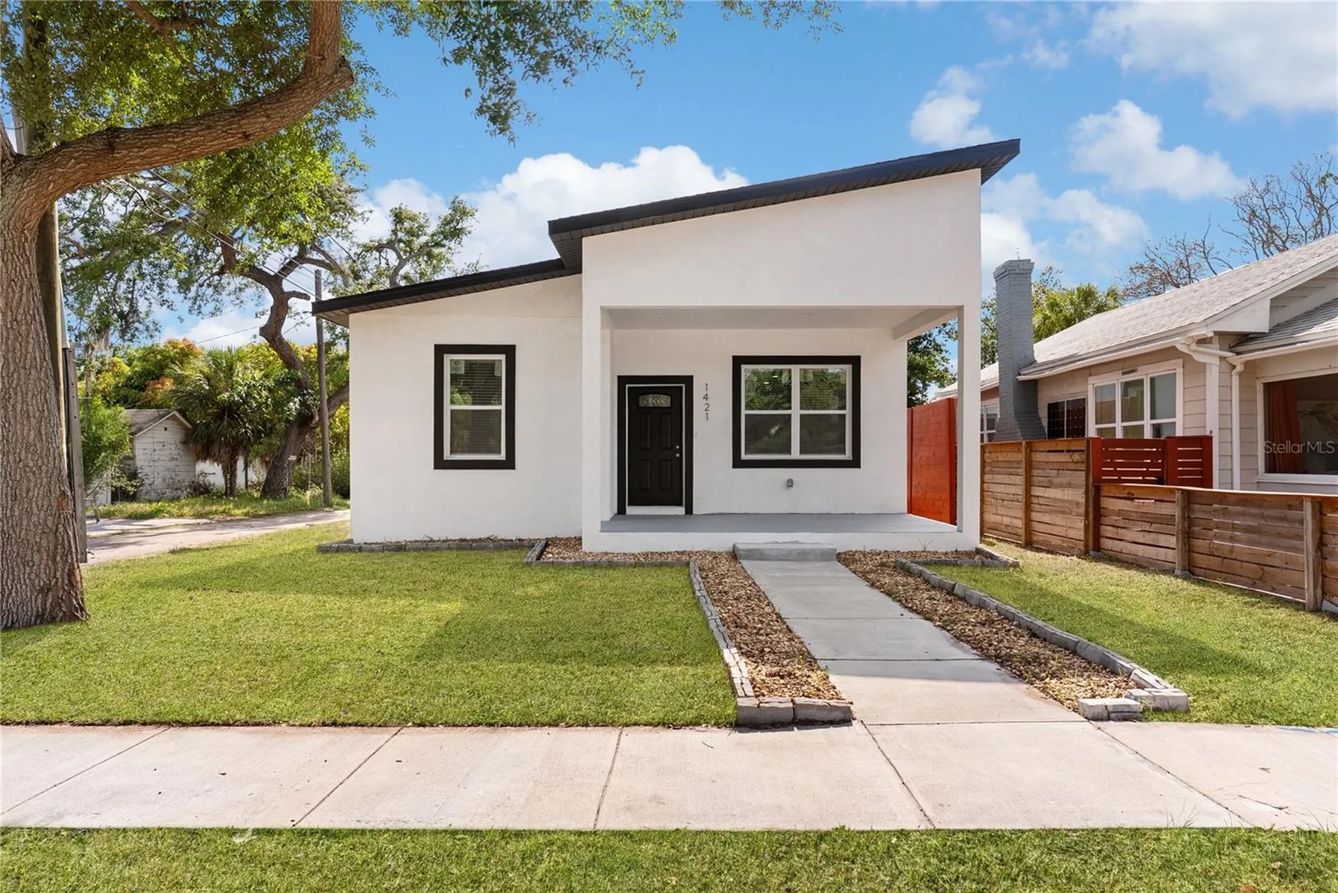 1421 35th Street S St Petersburg FL 33711