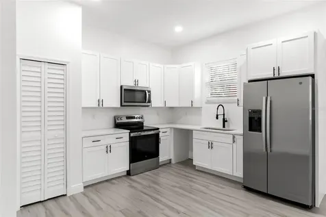 1421 35th Street S St Petersburg FL 33711