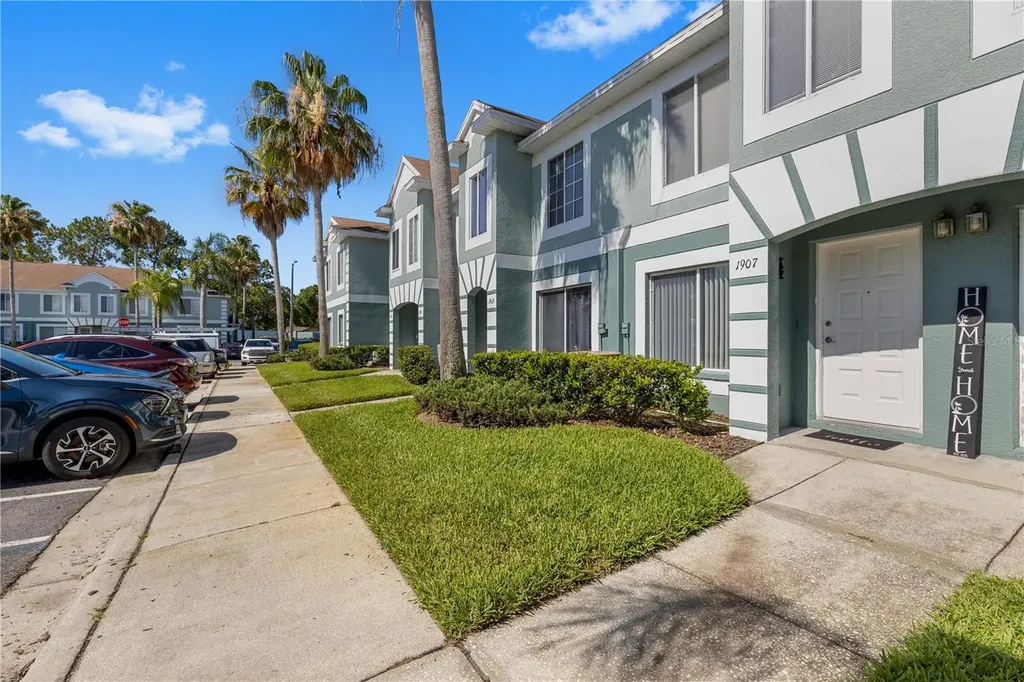 1907 Fluorshire Drive Brandon FL 33511