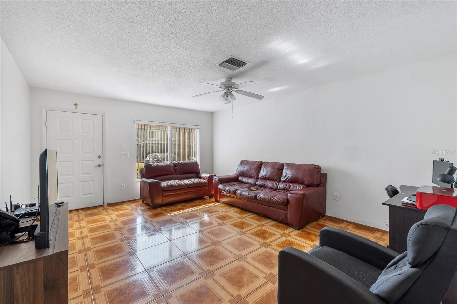1907 Fluorshire Drive Brandon FL 33511