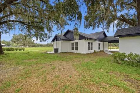 1205 E Knights Griffin Road Plant City FL 33565