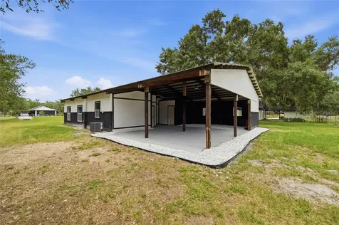 1205 E Knights Griffin Road Plant City FL 33565
